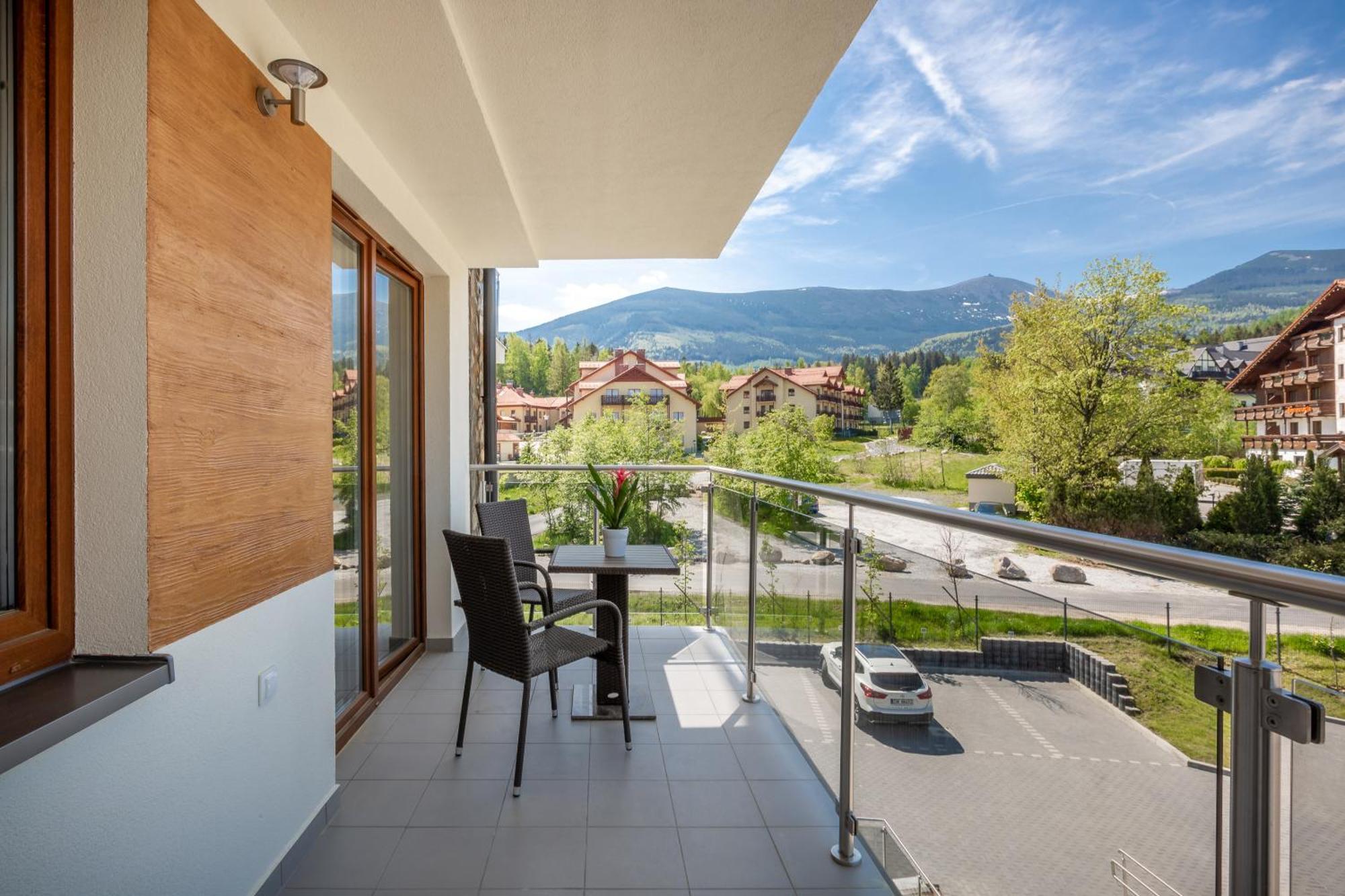 Apartamenty Bluesky - Ogrodnicza 7 I 9 - Z Widokiem Na Gory, W Zielonej Okolicy, Blisko Centrum I Atrakcji Karpacza 部屋 写真