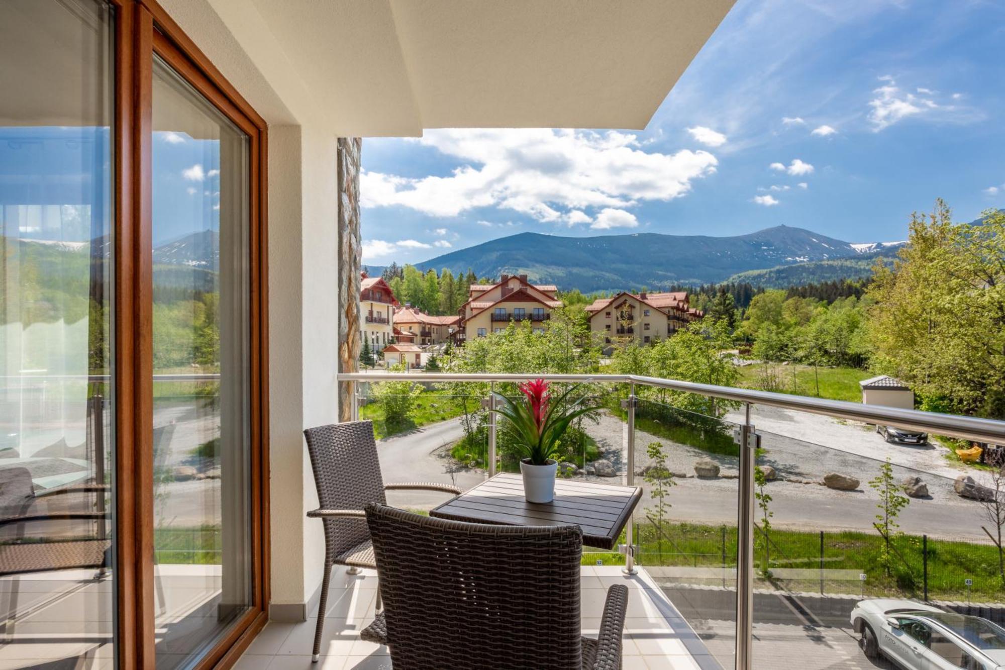 Apartamenty Bluesky - Ogrodnicza 7 I 9 - Z Widokiem Na Gory, W Zielonej Okolicy, Blisko Centrum I Atrakcji Karpacza 部屋 写真